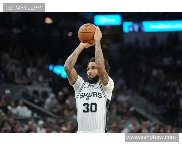 马刺与老鹰12月13日比赛数据统计分析与精彩回顾 马刺与老鹰12月13日比赛数据统计分析与精彩回顾